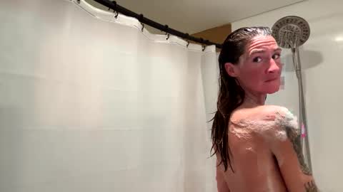 TheHusbandandWife Fun House online show from February 19, 9:25 pm