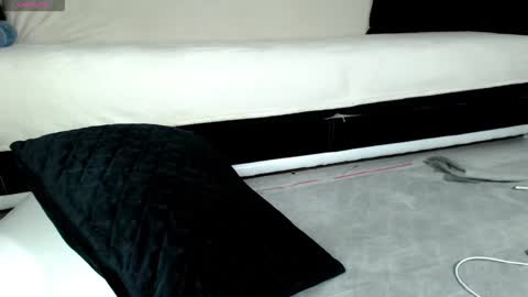 Kayla online show from September 22, 6:12 am