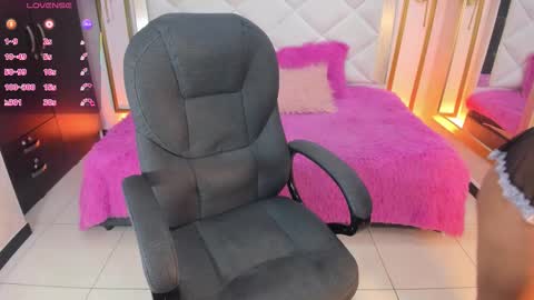 Kristi online show from November 1, 7:40 pm