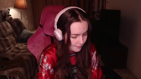Snapshot of i_love_icecream chatting on January 6, 1:52 pm elisabeth online show from January 6, 1:52 pm