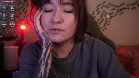 Meg  online show from December 3, 6:05 am