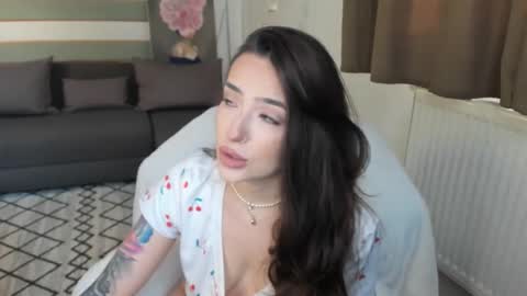 Baby Gal online show from February 3, 6:40 am