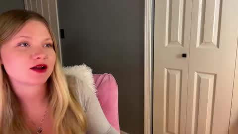 cassie online show from January 17, 10:39 pm