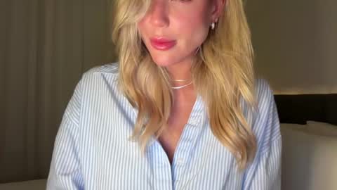 Ivy online show from December 7, 1:25 am