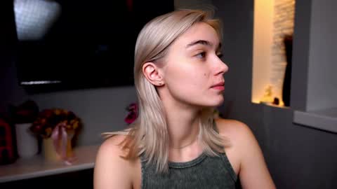 ileanacampbel online show from January 16, 4:17 am