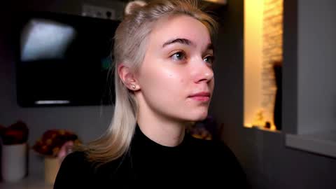 ileanacampbel online show from January 21, 4:32 am