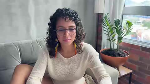 Snapshot of illaroom chatting on February 24, 6:58 pm Kloe online show from February 24, 6:58 pm