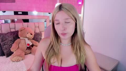 Ange online show from September 25, 1:54 pm