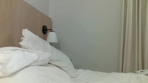 Ellliiana  online show from September 29, 9:42 pm