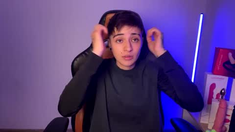 Laia online show from February 25, 6:58 am