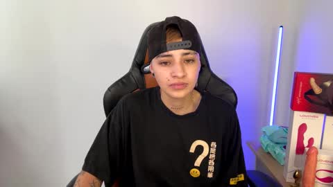 Laia online show from March 9, 8:10 pm