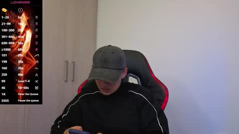 Laia online show from December 18, 2:16 am