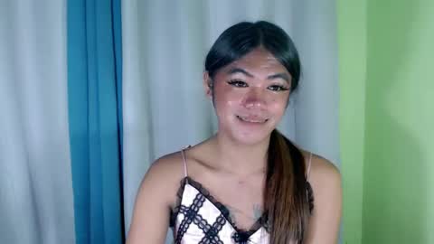 im_yourfairyannaxx online show from January 28, 4:39 am