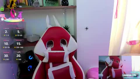 Lisa Hyga online show from October 14, 4:53 pm