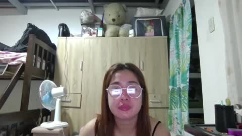 Snapshot of immaculate02 chatting on December 25, 4:33 am Immaculate02 online show from December 25, 4:33 am