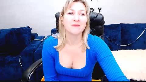 incredible_ariela online show from December 14, 9:59 am