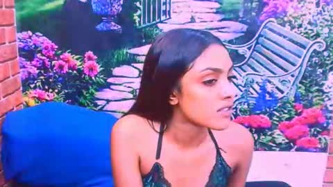 indianpretty1 online show from December 3, 11:12 am