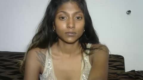 indianqtpie6 online show from December 16, 6:16 pm