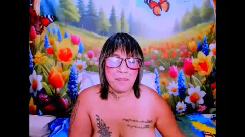 indianroxy27 online show from February 13, 6:31 pm