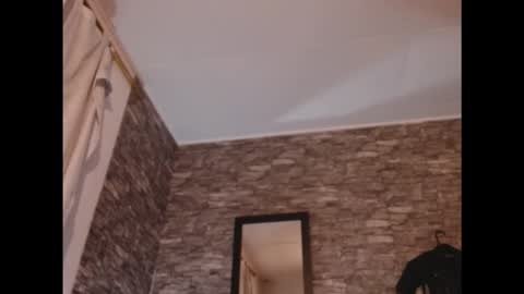 MOLLY online show from November 1, 4:05 am