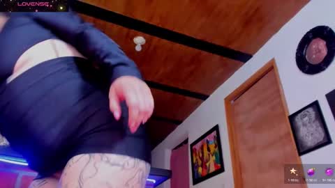 Snapshot of ink_demon chatting on October 19, 6:04 am demon online show from October 19, 6:04 am