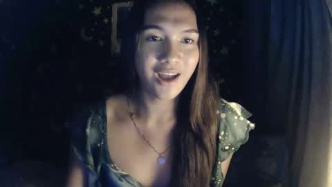 Snapshot of insulting_whoreifica chatting on February 7, 2:58 pm MAXINE online show from February 7, 2:58 pm