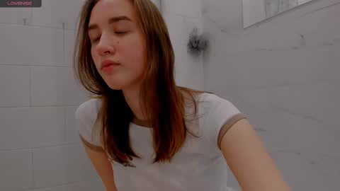 Snapshot of internetsexplorer chatting on February 19, 7:05 pm Bernadette Join online show from February 19, 7:05 pm