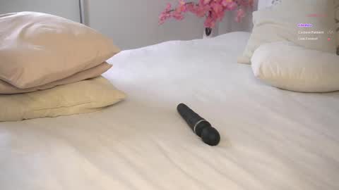 Ellie online show from November 24, 2:02 am