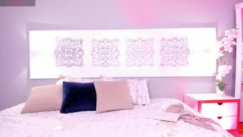 Snapshot of iriis_rosse chatting on September 24, 9:25 pm Iris Rosse online show from September 24, 9:25 pm