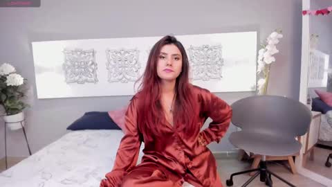 Snapshot of iriis_rosse chatting on February 26, 9:29 pm Iris Rosse online show from February 26, 9:29 pm