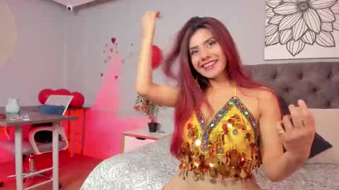 Snapshot of iriis_rosse chatting on October 8, 4:11 pm Iris Rosse online show from October 8, 4:11 pm