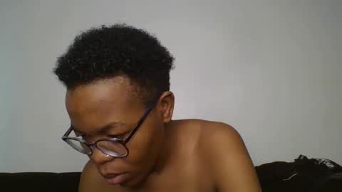 iris_love_2 online show from February 22, 9:12 am