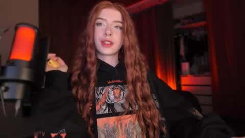 Snapshot of irisice chatting on October 20, 7:28 pm Miss Iris Fansly Miss Iris new inst. online show from October 20, 7:28 pm
