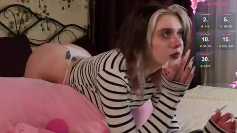 I am Cutie Iris3 online show from October 1, 12:10 pm