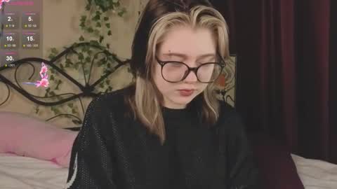 I am Cutie Iris3 online show from December 5, 9:54 am