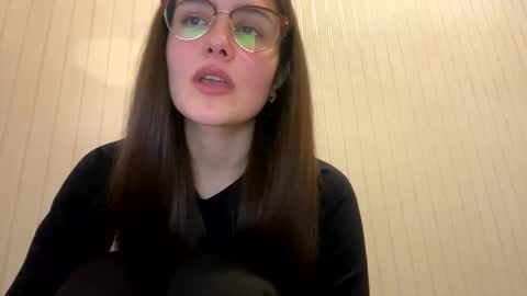 irisss31 online show from January 17, 7:38 pm