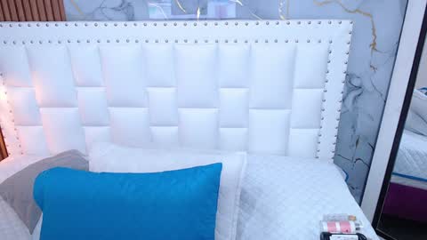 Sandy  online show from January 17, 12:10 pm