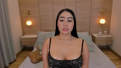 Isa online show from February 13, 4:25 am