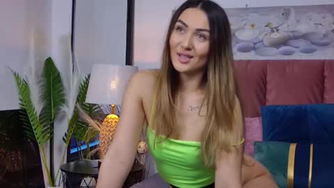 Isa online show from February 20, 6:13 pm