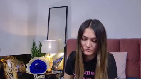 Isa online show from March 7, 9:07 am