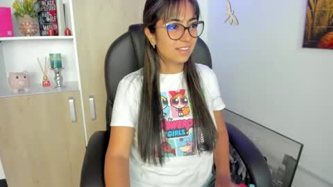 Isabella22 1 online show from February 21, 7:54 pm