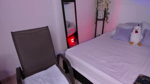 isabella online show from September 15, 5:31 pm