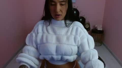 Isa  online show from September 30, 3:39 pm