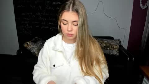 isabellabler online show from October 20, 5:54 am