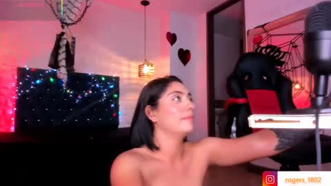 isabel  online show from October 3, 11:43 pm