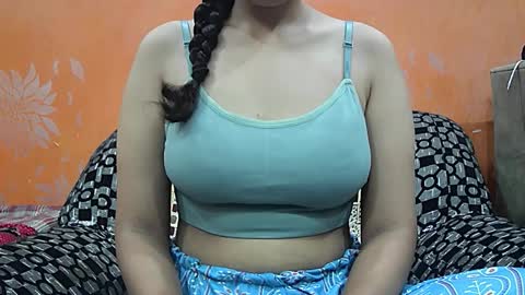 ishika_singh_ online show from September 14, 2:42 am