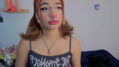 Isisjones18 online show from November 3, 9:13 am