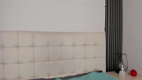 Isis Noir online show from November 11, 6:38 pm