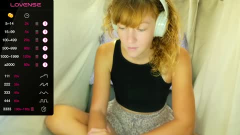 Lily online show from October 19, 10:34 pm