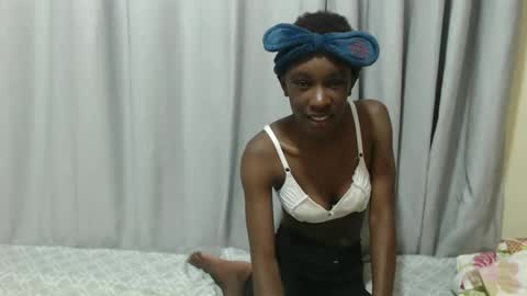 Laynne online show from October 9, 10:41 am